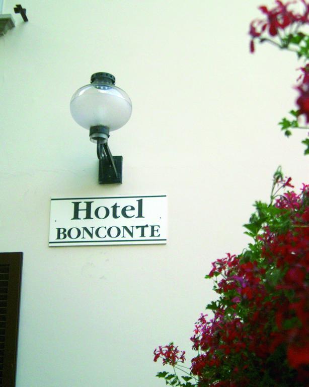 Hotel Bonconte Urbino Exterior foto